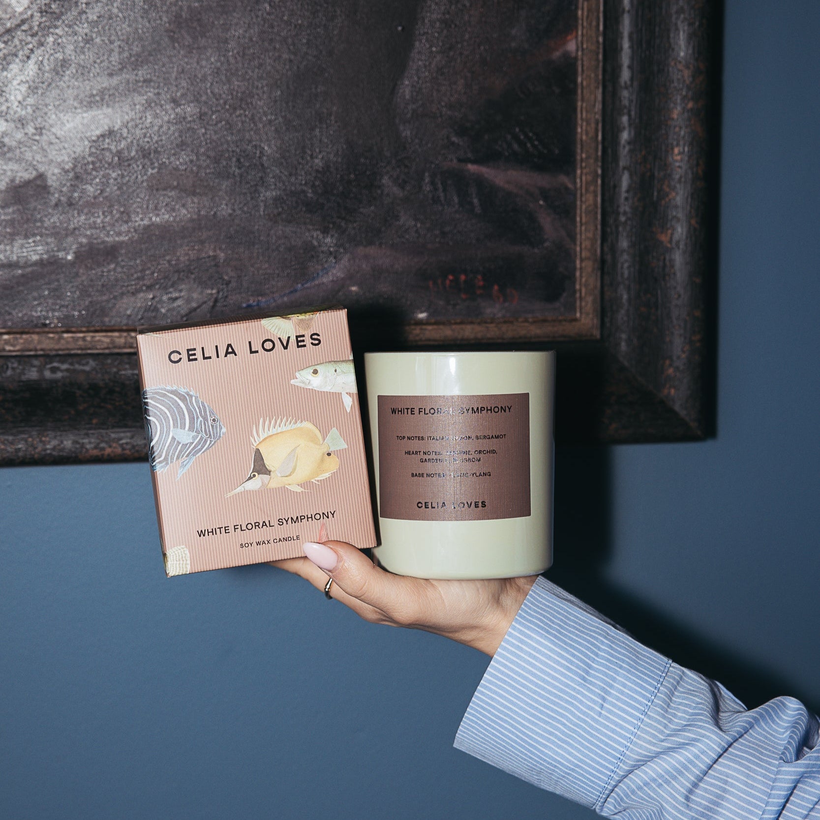 White Floral Symphony Candle