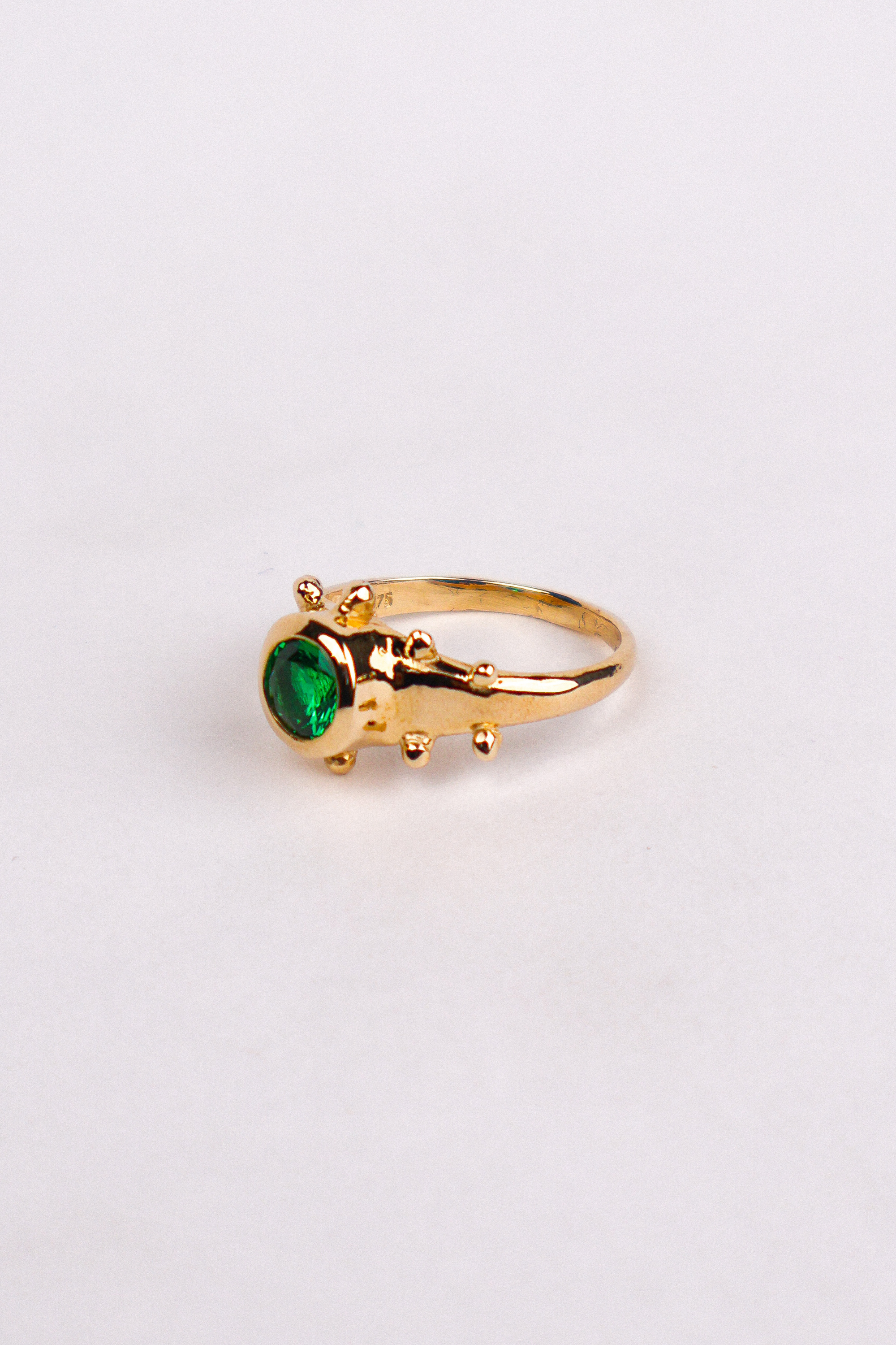 Dream Ring Emerald