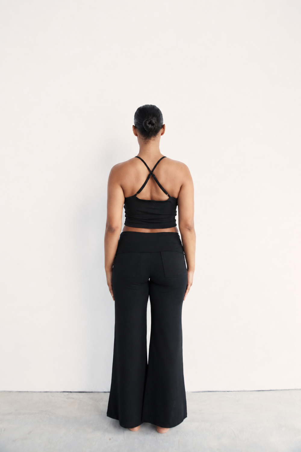 Full Length Yin Flare Black