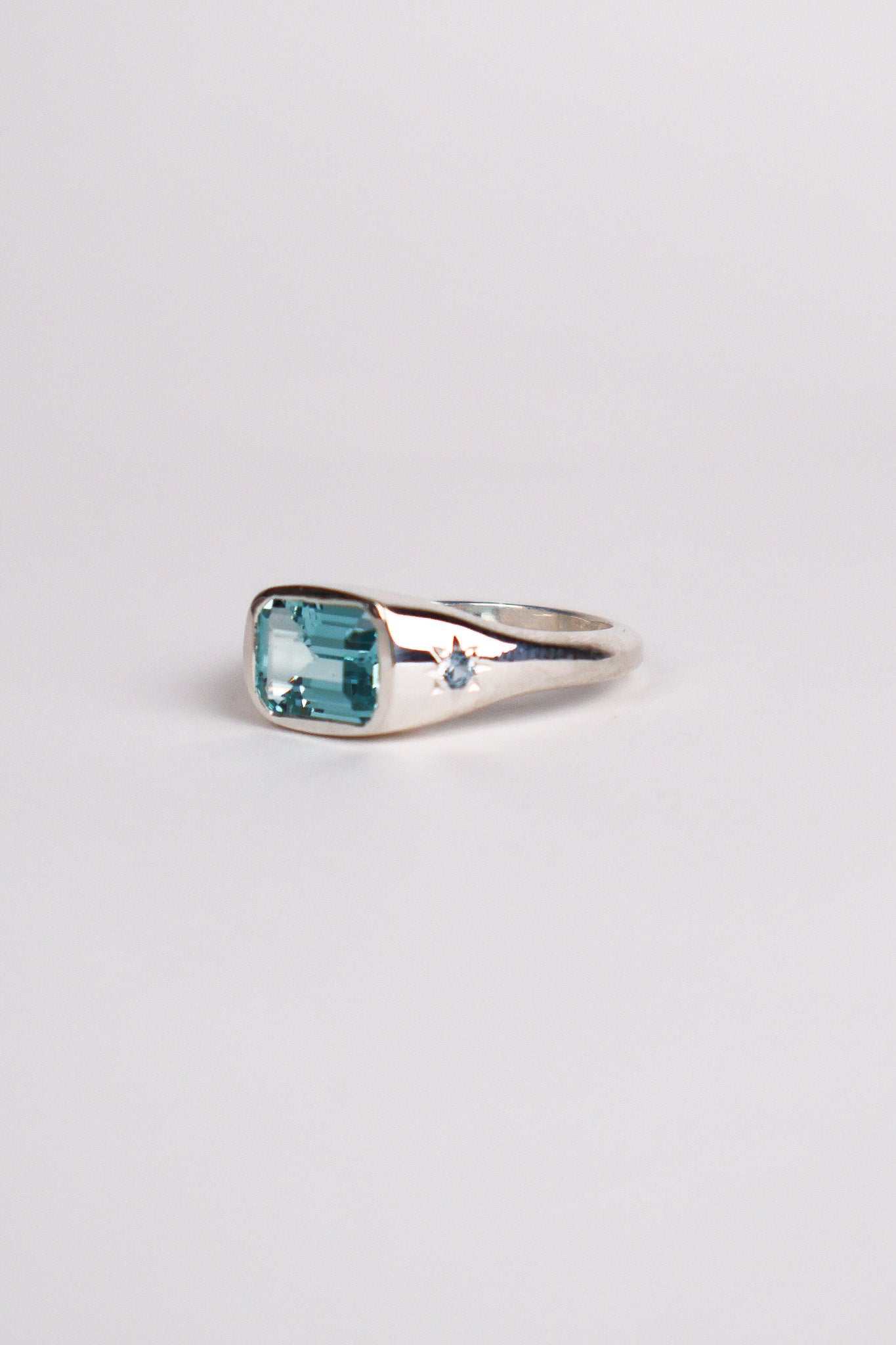 Emile Ring Sky Blue