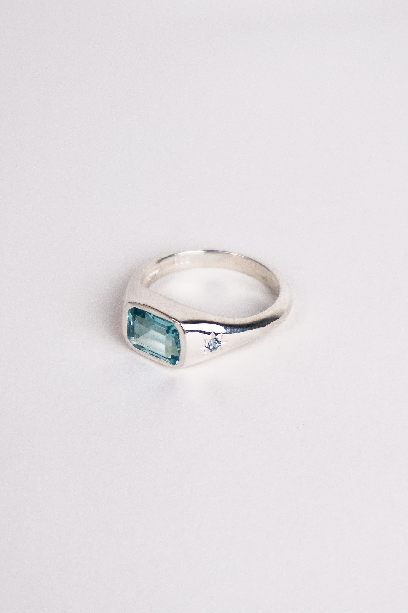 Emile Ring Sky Blue