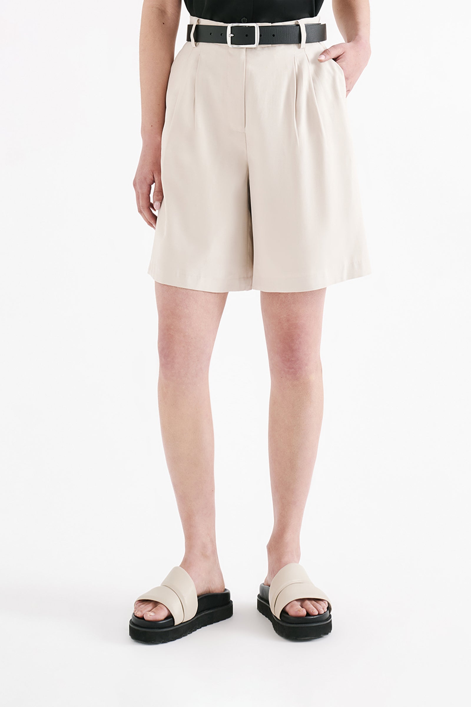 Kit Tailored Short Oyster