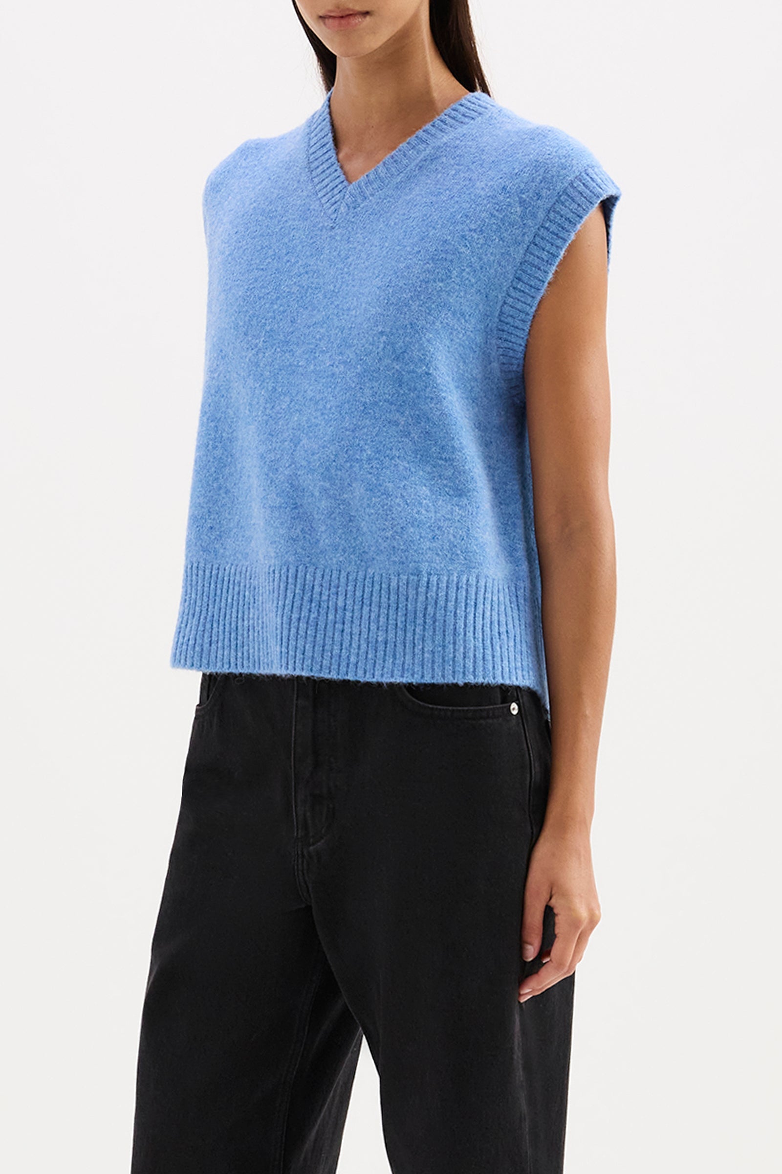 Devian Knit Vest Polar Blue