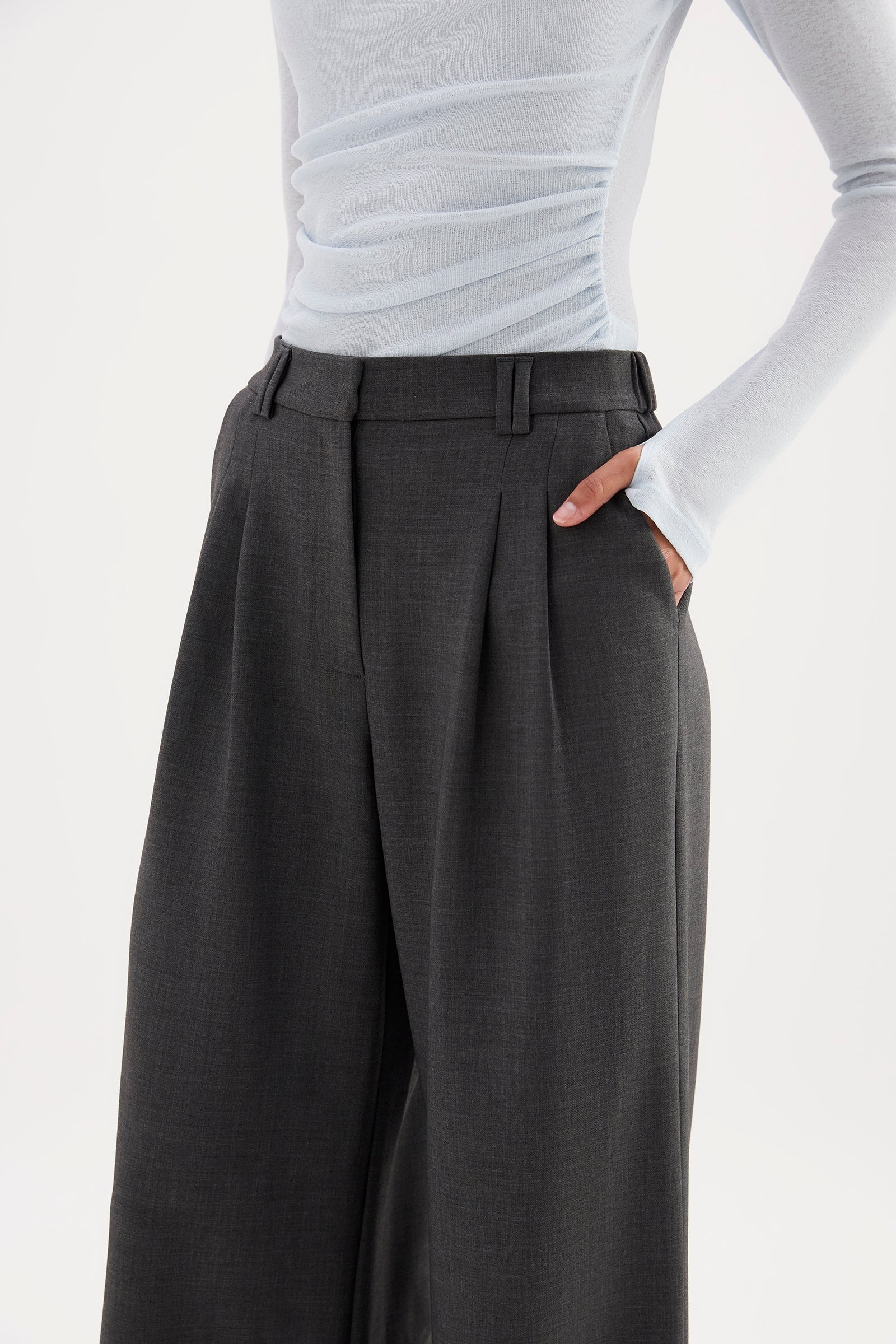 Ivon Pant Shadow