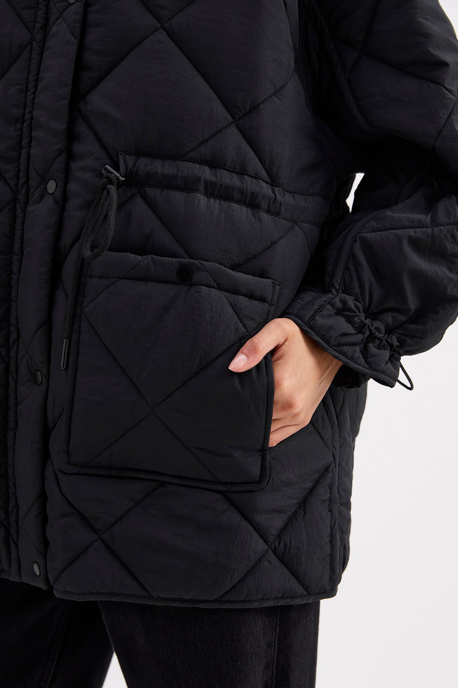 Atlas Puffer Jacket Black