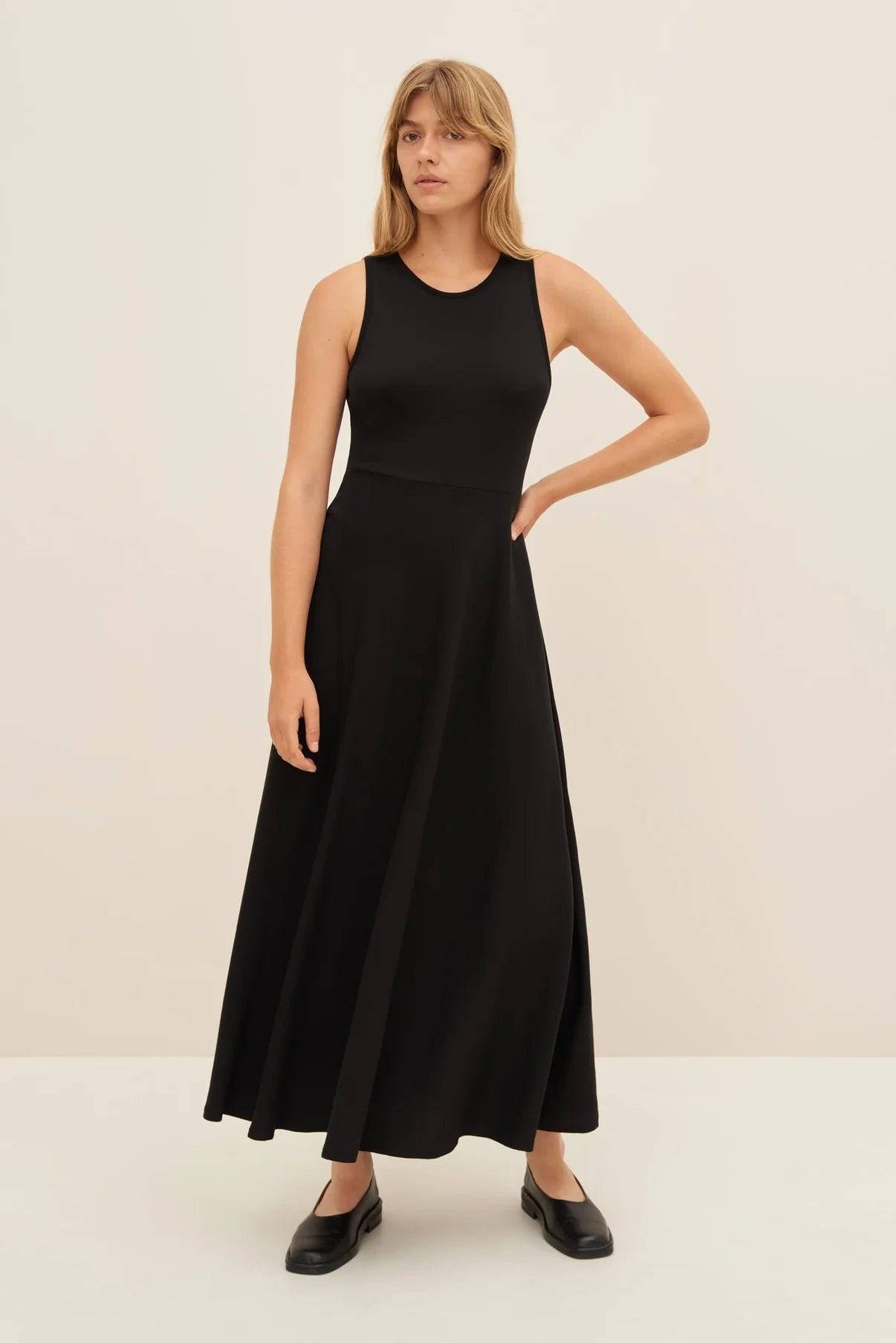 Rise Dress Black