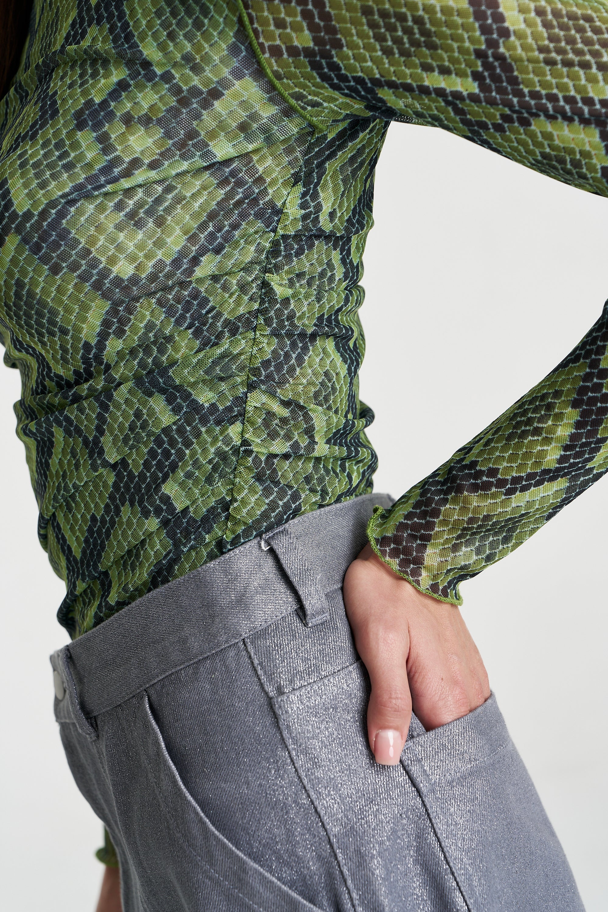 Mesh LS Rouched Skivvy Viper