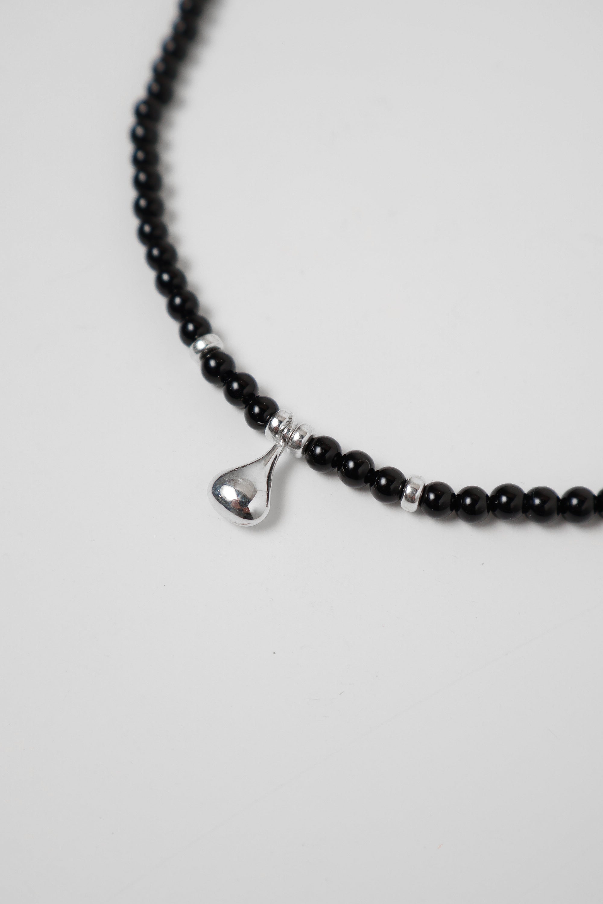 Devin Black Agate Necklace